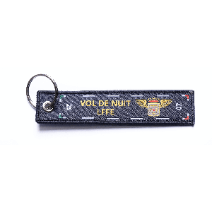 Porte clé Remove Before Flight Personnalisé pour nos clients aéroclubs Les Ailerons à l'occasion de l'ouverture du vol de nuit